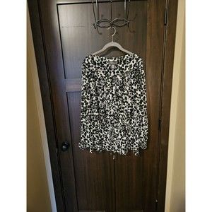 EUC Women's Plus Chiffon Sheer Black & White Leaf Print Blouse Top Size 2X 18-20